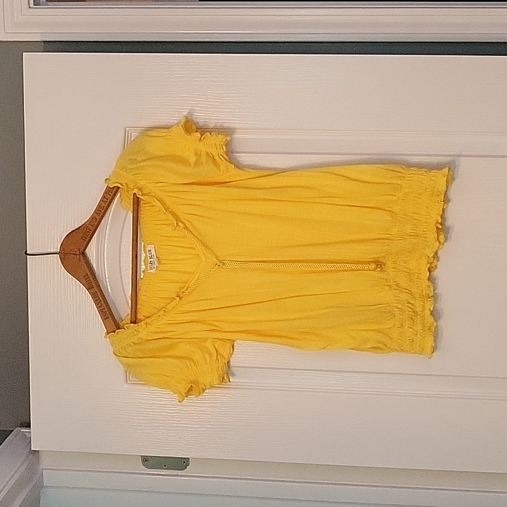 Ashley Blue Knit Collection - sunny yellow color - size M - GUC